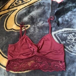 Women's Lace Trim Bralette - Burgundy